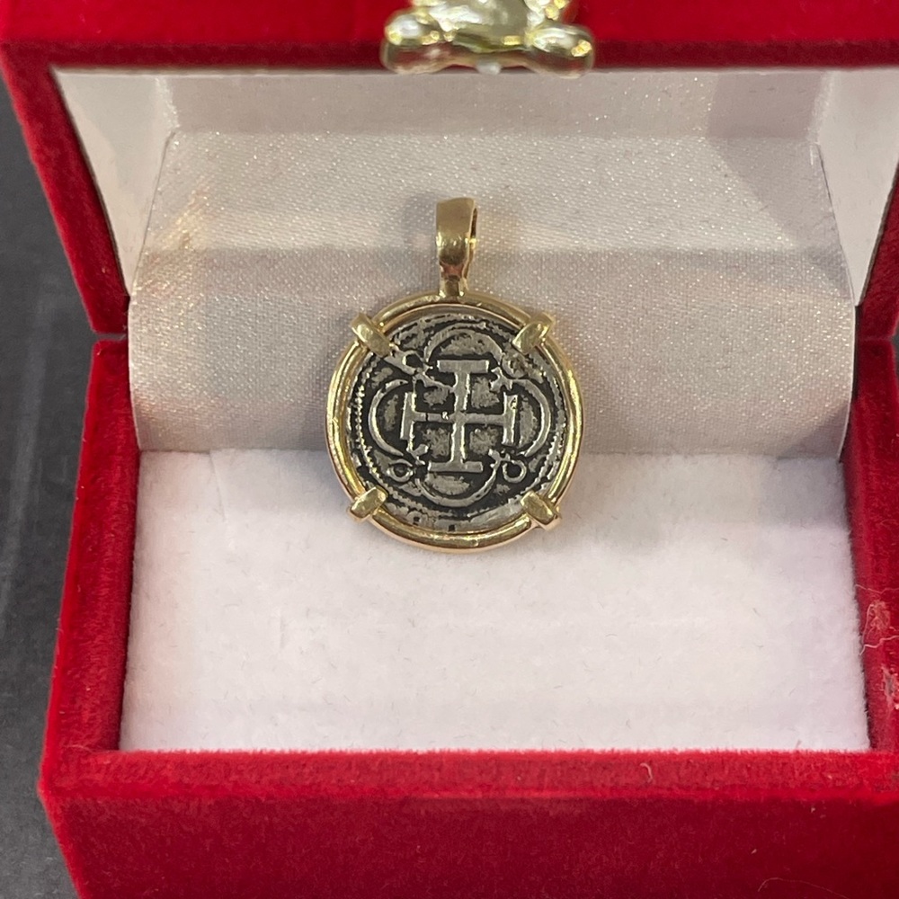 Atocha shipwreck treasure Mel fisher silver coin pendant in 14k solid gold bezel